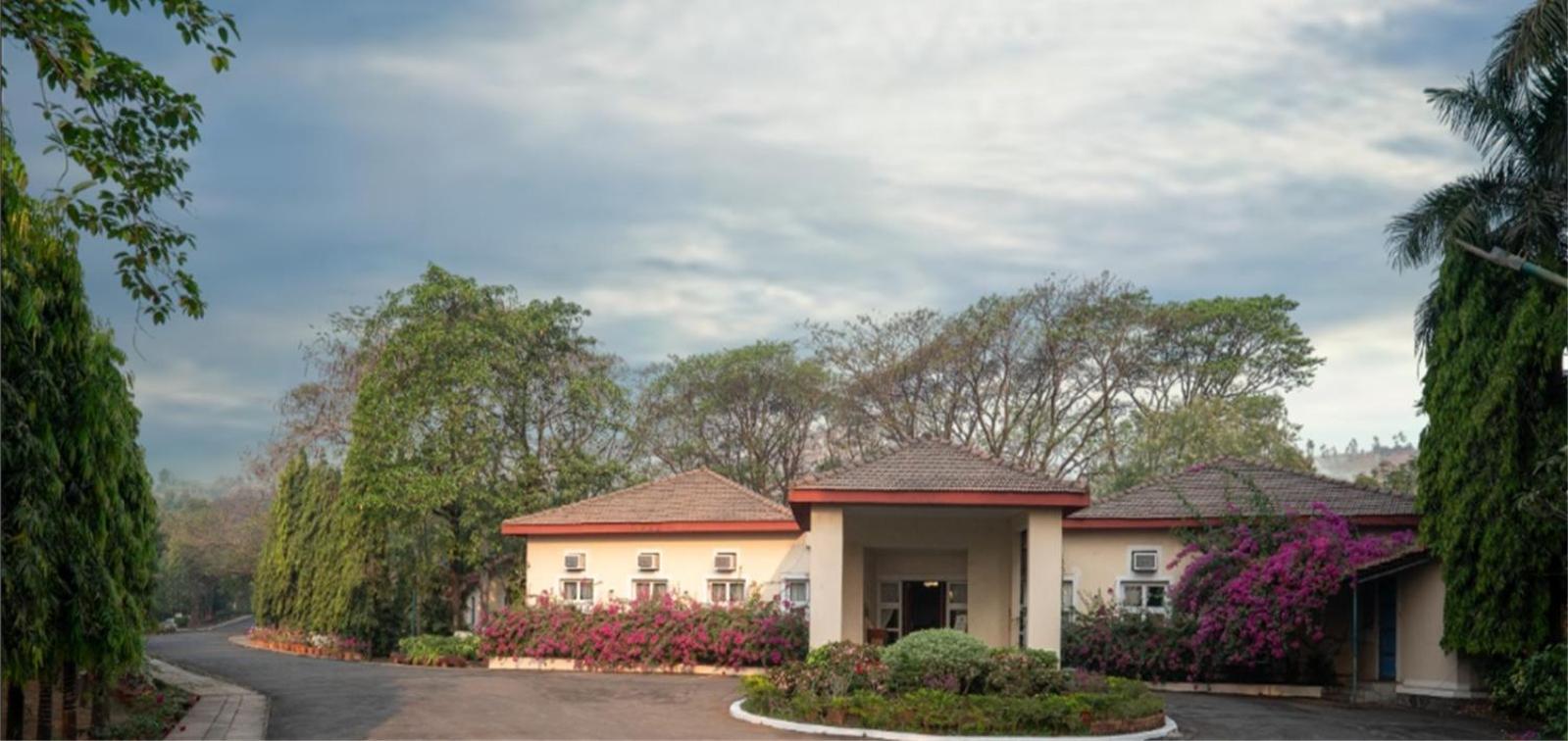 Modi'S Resort, Karjat Zewnętrze zdjęcie